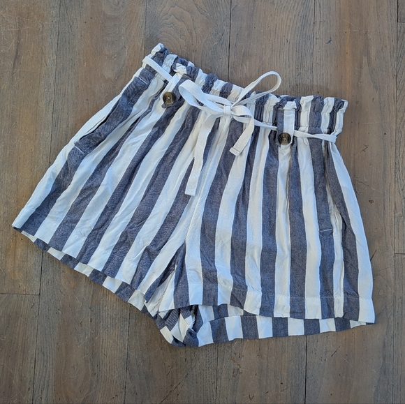 American Eagle Outfitters Pants - ✨American Eagle Outfitters High Waist Striped Shorts - Navy and White